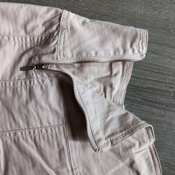 Y2K pointzero pink pleated mini skirt with zippers. - Picture 3 of 4